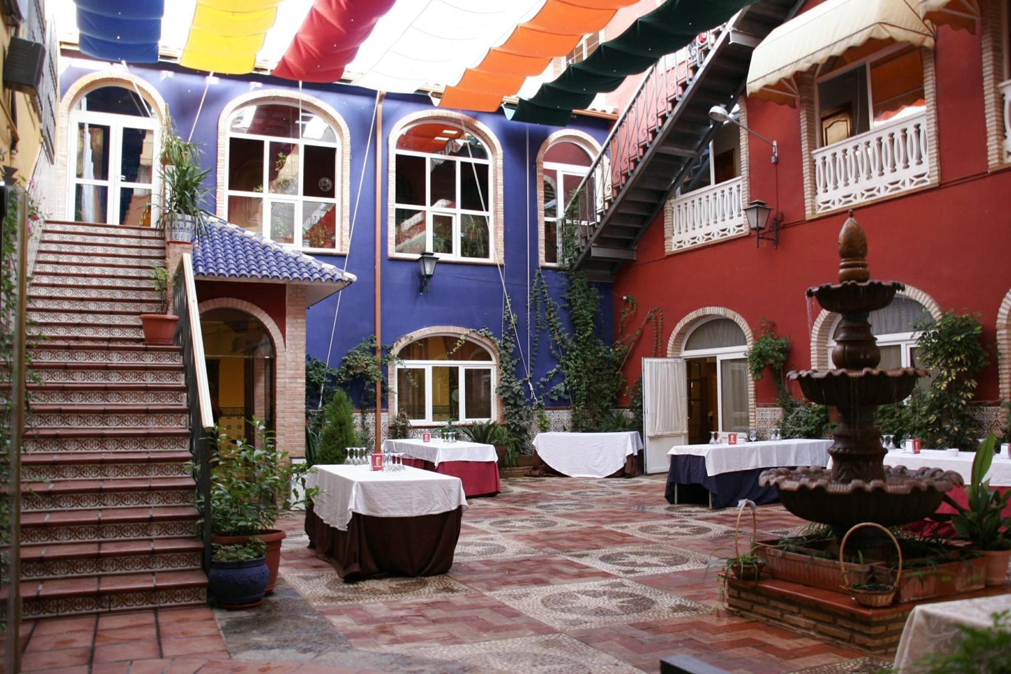 Hotel Plaza Manjon Villanueva Del Arzobispo Buitenkant foto